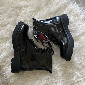 Faux Doc Martens - NWT - Size 7.5